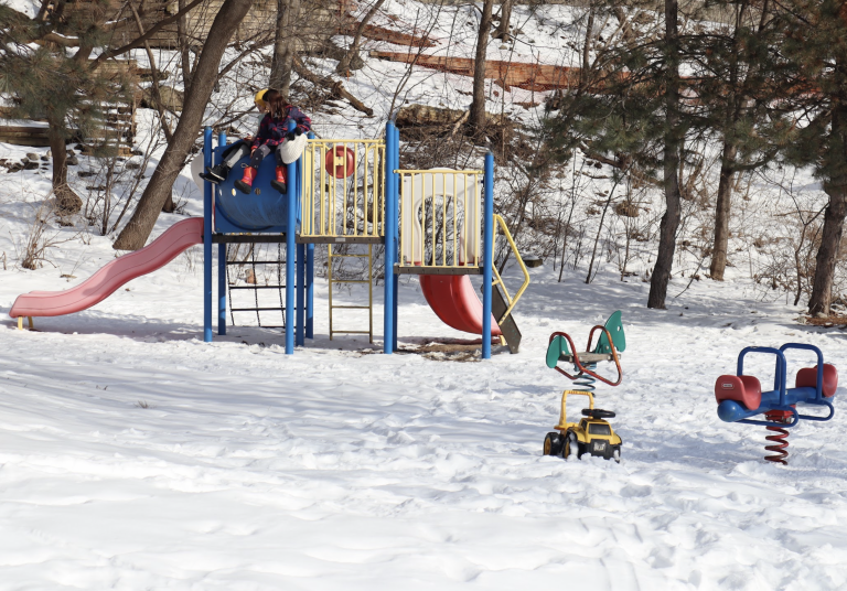 Toddler rushed to hospital after picking up syringe in Civic Hospital park