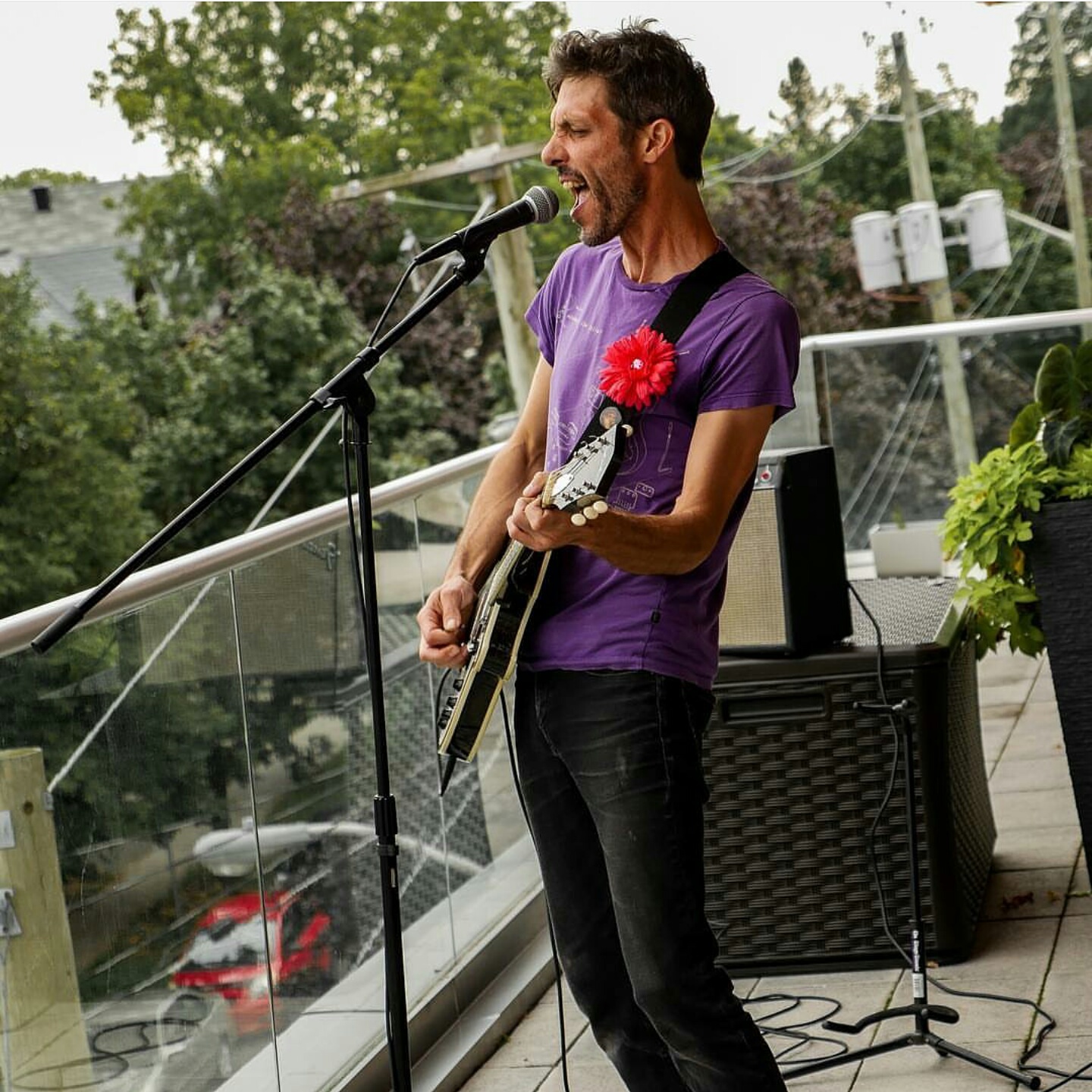 Jon Sims performing at last year’s Porchfest. Photo supplied by Ken McKay