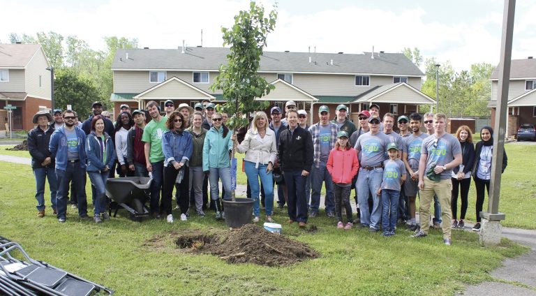 Green team: Maker House, Ecology Ottawa partner on urban forest program