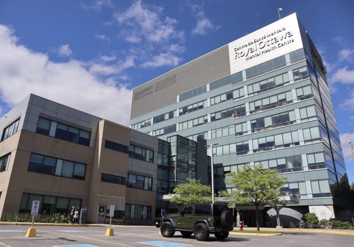 The Royal Ottawa Campus on Carling Avenue. Photo by Charlie Senack.