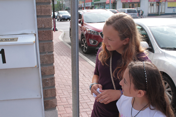 While Charlotte and Karina showed The Kitchissippi Times all of their findings, they discovered a new addition: a tiny shrimp near Churchill Avenue. Can you spot it on the wall? Photo by Jacob Hoytema