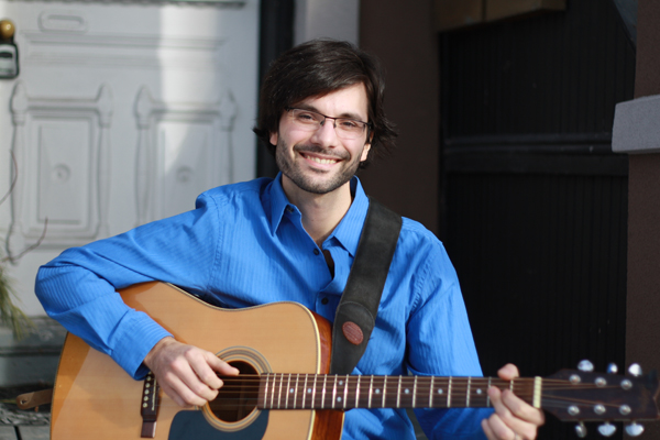  Wellington West’s Keith McCuaig will be teaching guitar and ukulele classes at the Bluesfest School of Music and Art. Photo by Anita Grace.