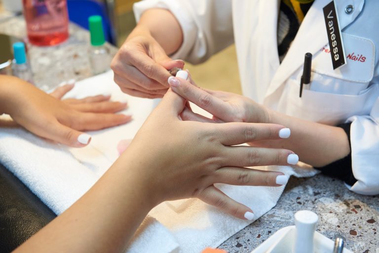 Trending Nails salon offers healthier alternative