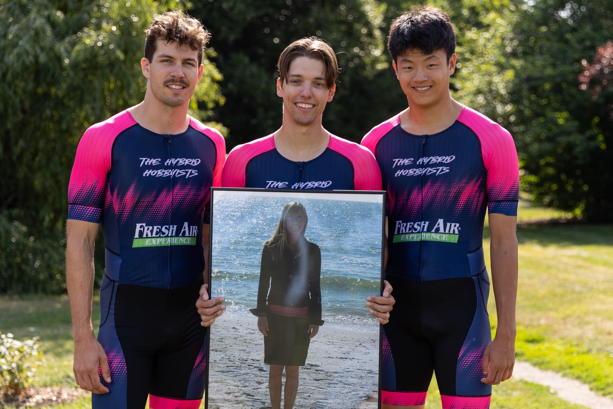 Group of six raises over $26,000 for Canadian Cancer Society