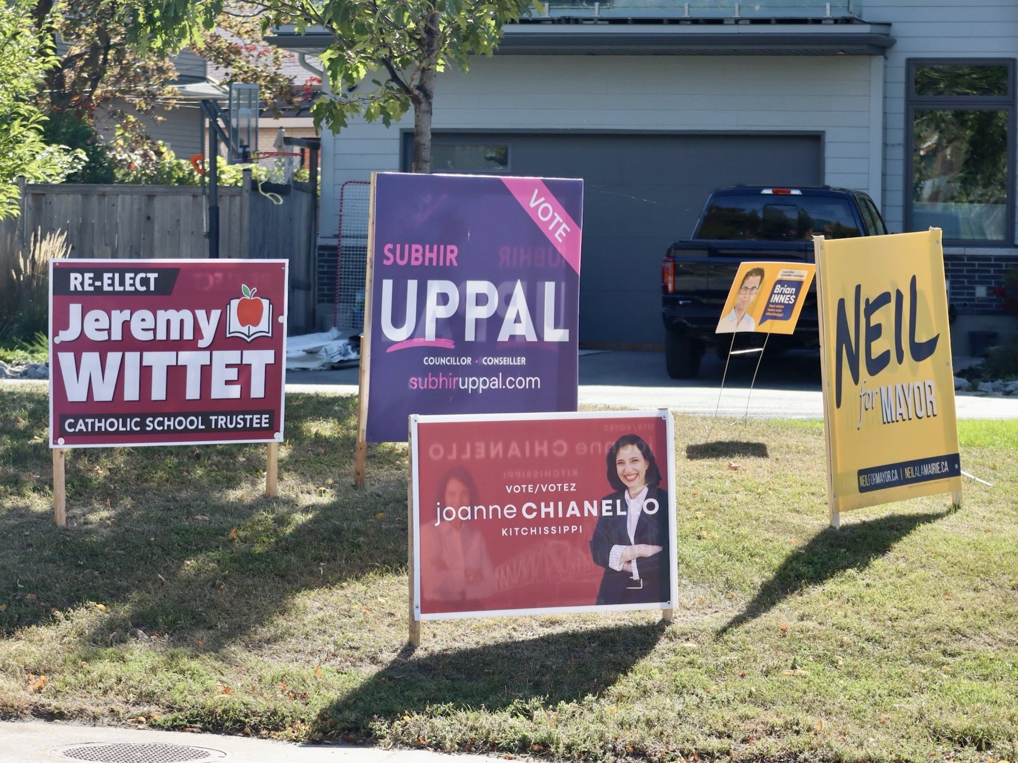 Street scene in Ottawa's Kitchissippi ward